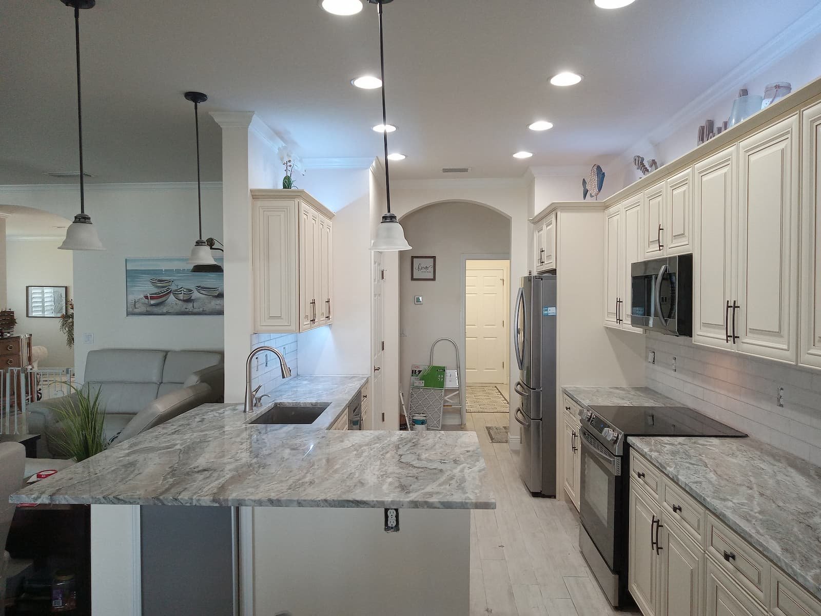 Beautifull kitchen cabinets with countertop in beige